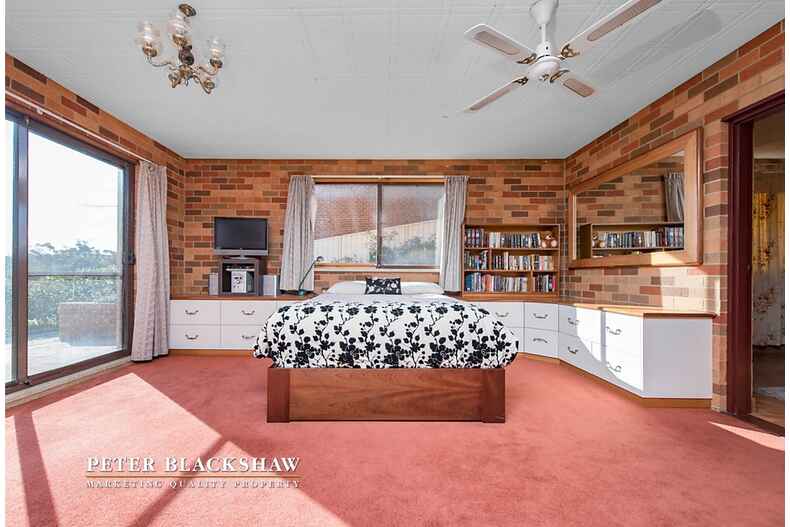 8 Hybon Avenue Queanbeyan