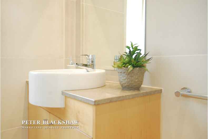 42 Jaeger Circuit Bruce 42 Jaeger Circuit Bruce