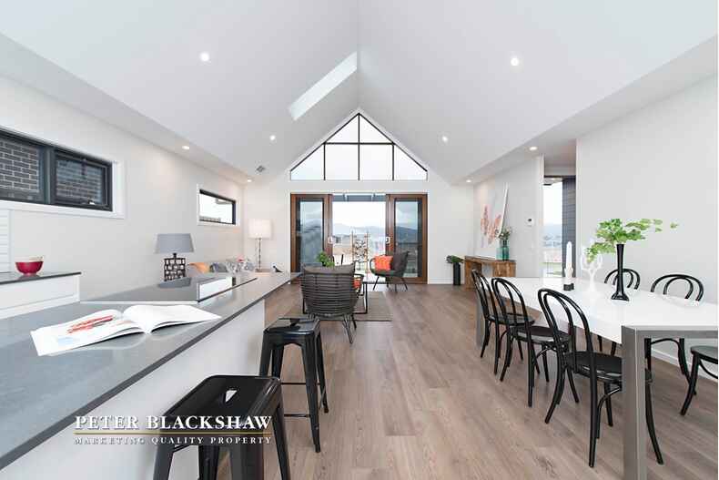 7 Fowlie Terrace Googong