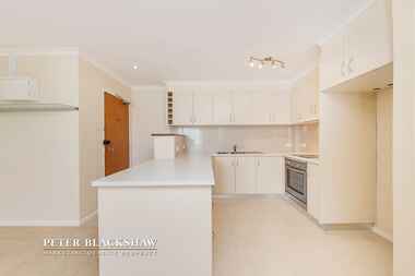 12/4 Velacia Place Queanbeyan