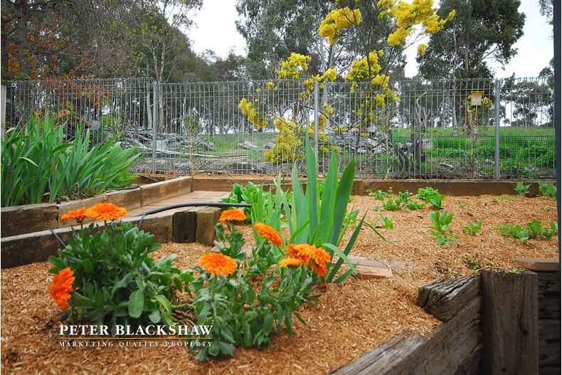 7 Fernyhough Crescent Lyneham 7 Fernyhough Crescent Lyneham