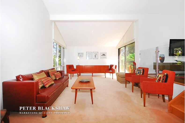 22 Lane Poole Place Yarralumla 22 Lane Poole Place Yarralumla