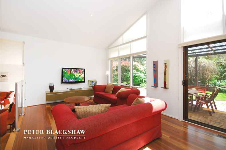 22 Lane Poole Place Yarralumla 22 Lane Poole Place Yarralumla