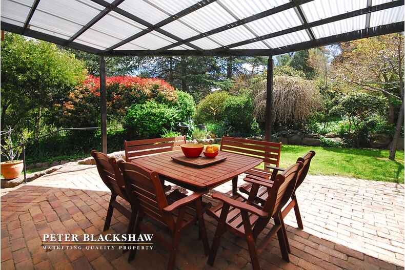 22 Lane Poole Place Yarralumla 22 Lane Poole Place Yarralumla