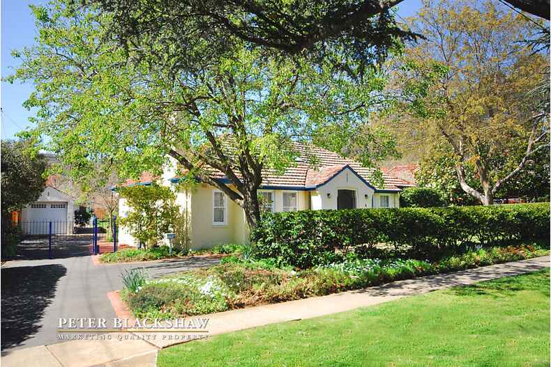 4 Currong Street South Reid