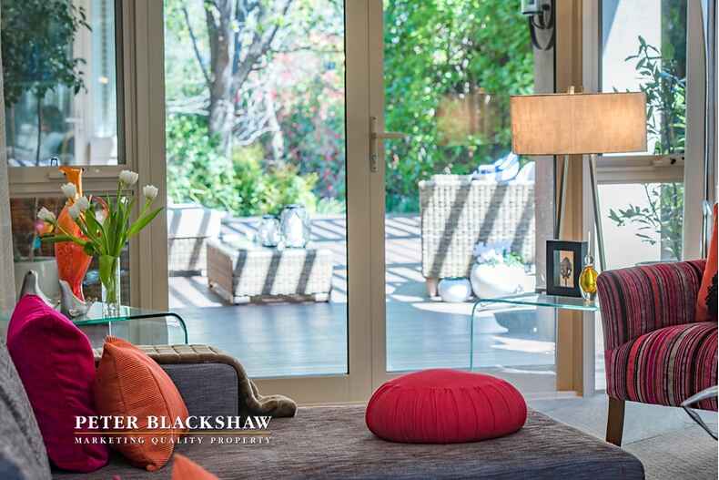 26 Hampton Circuit Yarralumla 26 Hampton Circuit Yarralumla