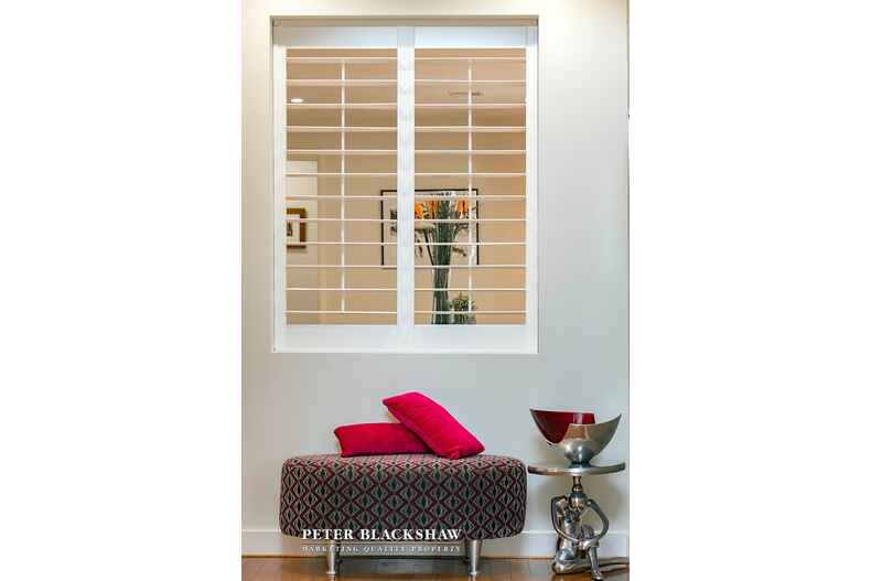 26 Hampton Circuit Yarralumla 26 Hampton Circuit Yarralumla