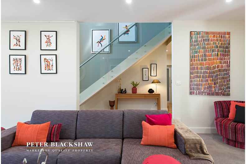 26 Hampton Circuit Yarralumla 26 Hampton Circuit Yarralumla