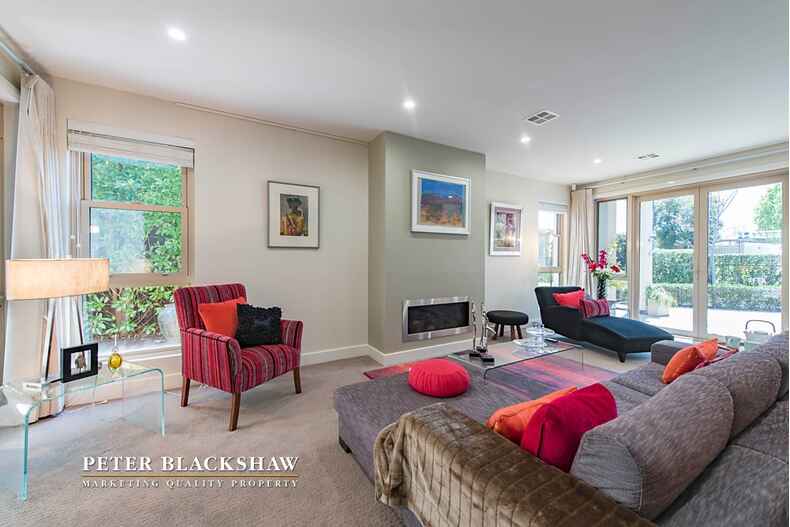 26 Hampton Circuit Yarralumla 26 Hampton Circuit Yarralumla