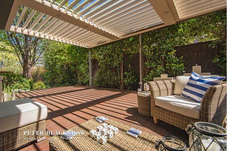 26 Hampton Circuit Yarralumla 26 Hampton Circuit Yarralumla