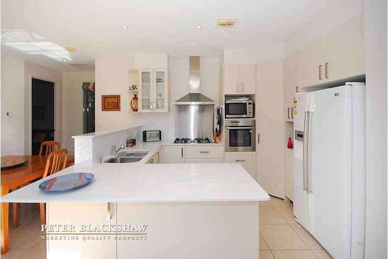 18 Ada Evans Street Watson 18 Ada Evans Street Watson