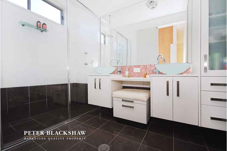 18 Ada Evans Street Watson 18 Ada Evans Street Watson