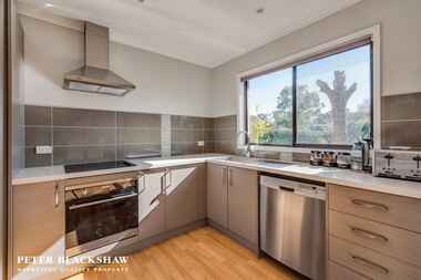 5/97 Clift Crescent Chisholm