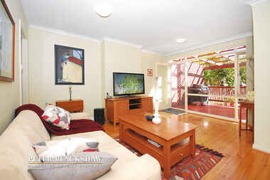 27 White Crescent Campbell