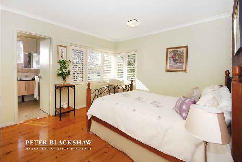 27 White Crescent Campbell 27 White Crescent Campbell