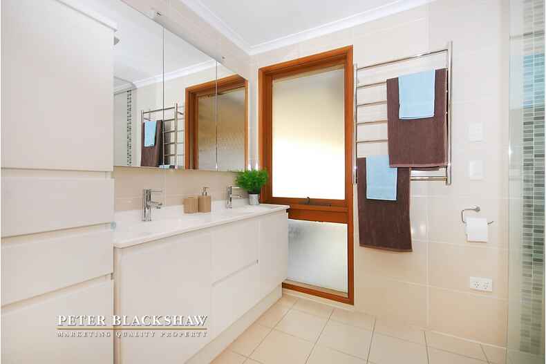 1/18 Jaeger Circuit Bruce 1/18 Jaeger Circuit Bruce