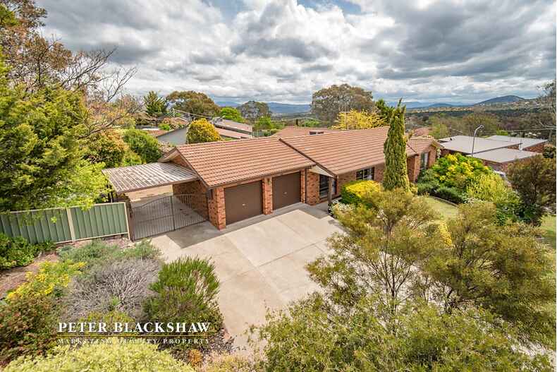 11 Bainbridge Close Chisholm 11 Bainbridge Close Chisholm