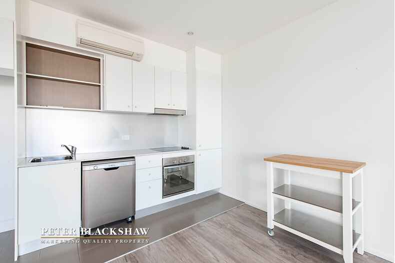 8B/17 Uriarra Road  Queanbeyan