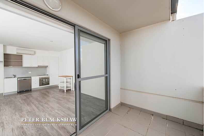 8B/17 Uriarra Road  Queanbeyan