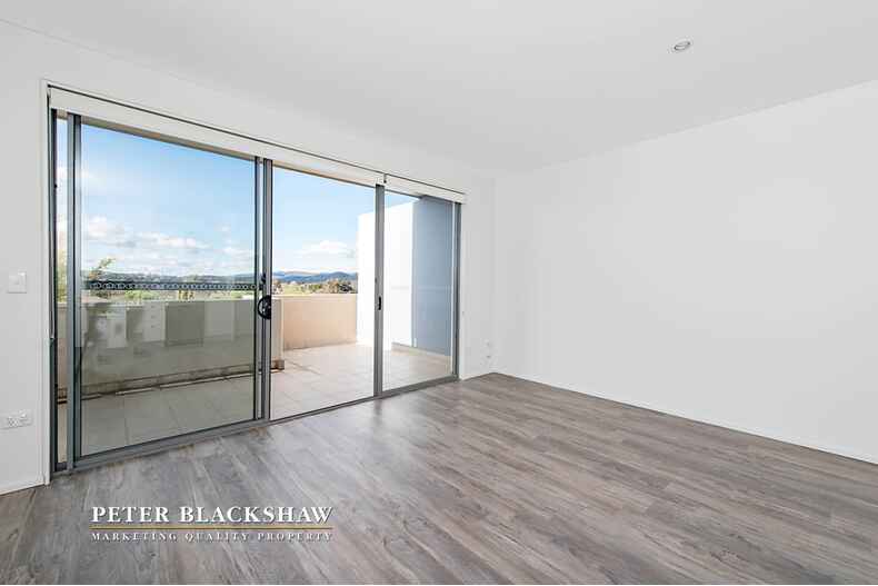 8B/17 Uriarra Road  Queanbeyan