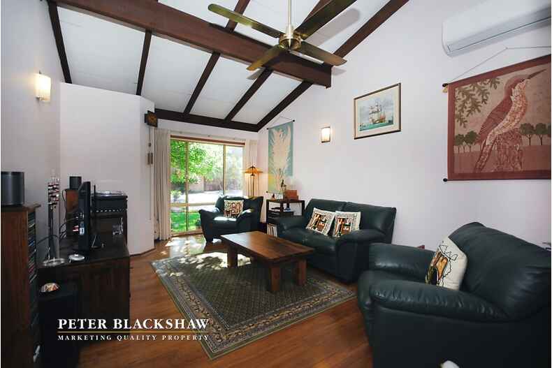 15/28 Ringrose Crescent Isaacs 15/28 Ringrose Crescent Isaacs