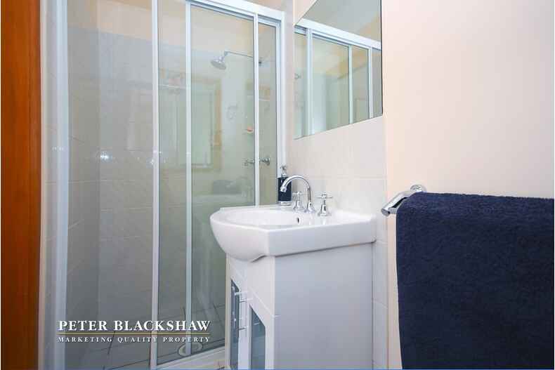 15/28 Ringrose Crescent Isaacs 15/28 Ringrose Crescent Isaacs