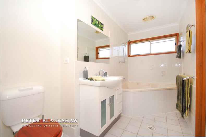 15/28 Ringrose Crescent Isaacs 15/28 Ringrose Crescent Isaacs