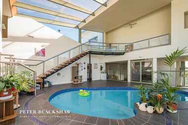 68 Crest Park Parade Queanbeyan