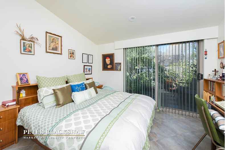 68 Crest Park Parade Queanbeyan 68 Crest Park Parade Queanbeyan