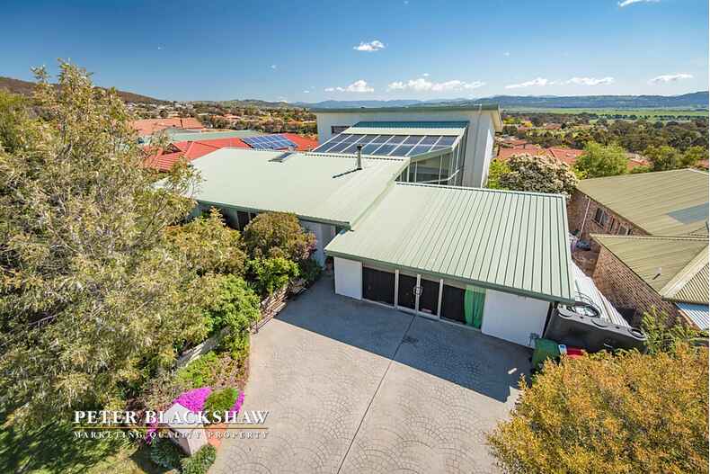 68 Crest Park Parade Queanbeyan 68 Crest Park Parade Queanbeyan
