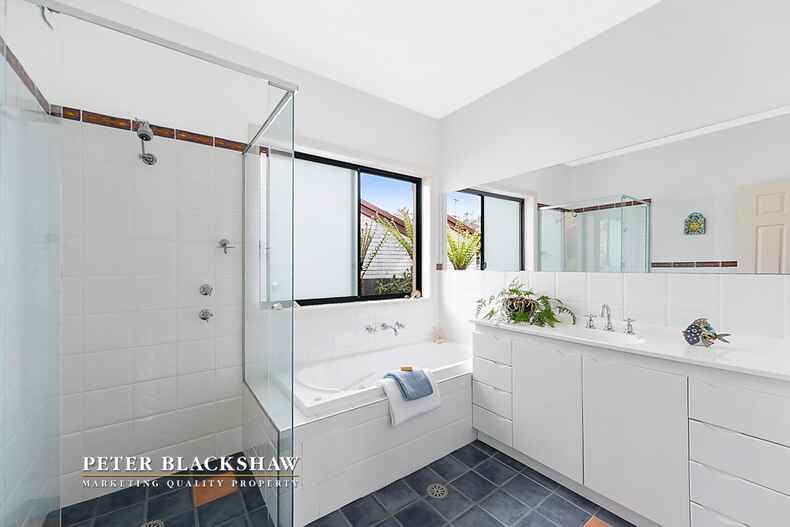 5B Coral Place Campbell 5B Coral Place Campbell