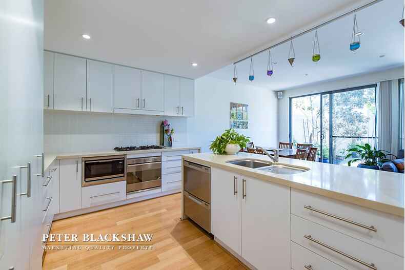 8/25 Jerrabomberra Avenue Narrabundah 8/25 Jerrabomberra Avenue Narrabundah