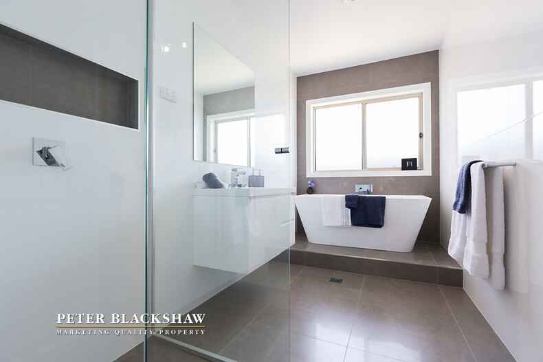 16 Finch Street Bungendore 16 Finch Street Bungendore