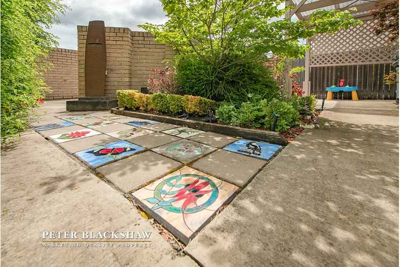 6 Freestone Crescent Jerrabomberra 6 Freestone Crescent Jerrabomberra