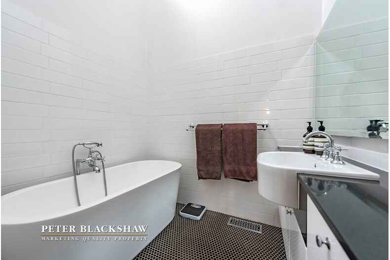 23/16 Sexton Street Cook 23/16 Sexton Street Cook