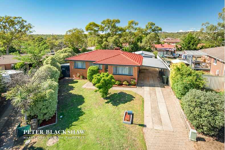30 Hayley Crescent Karabar