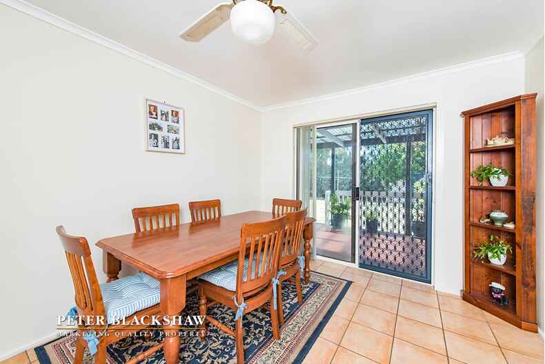 30 Hayley Crescent Karabar