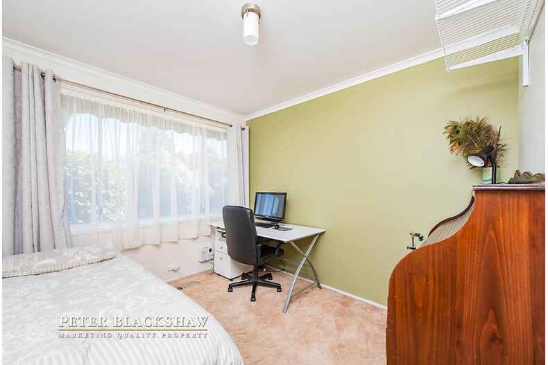 30 Hayley Crescent Karabar