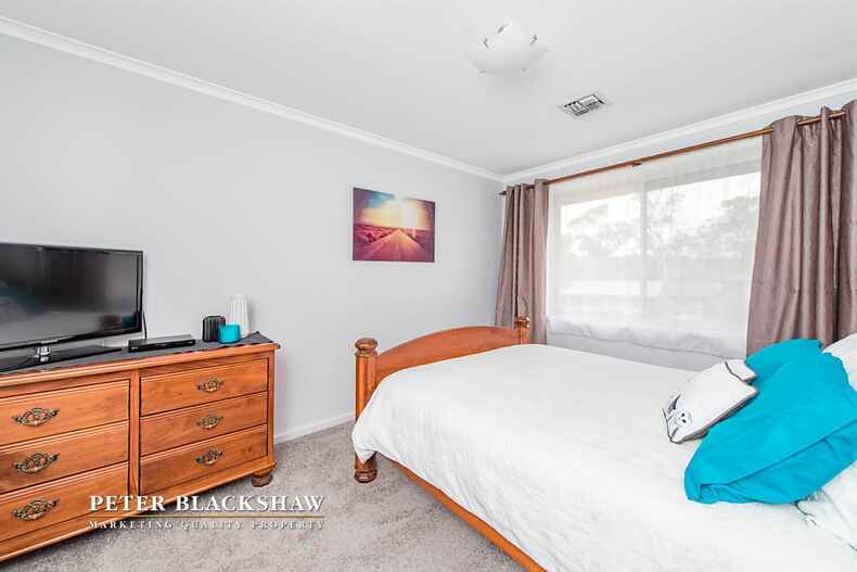25 Hayley Crescent Karabar 25 Hayley Crescent Karabar