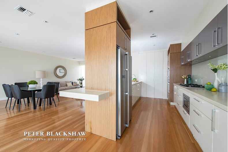 4/15 Dalman Crescent O'Malley 4/15 Dalman Crescent O'Malley