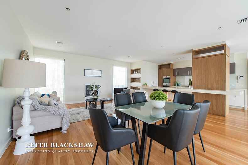 4/15 Dalman Crescent O'Malley 4/15 Dalman Crescent O'Malley