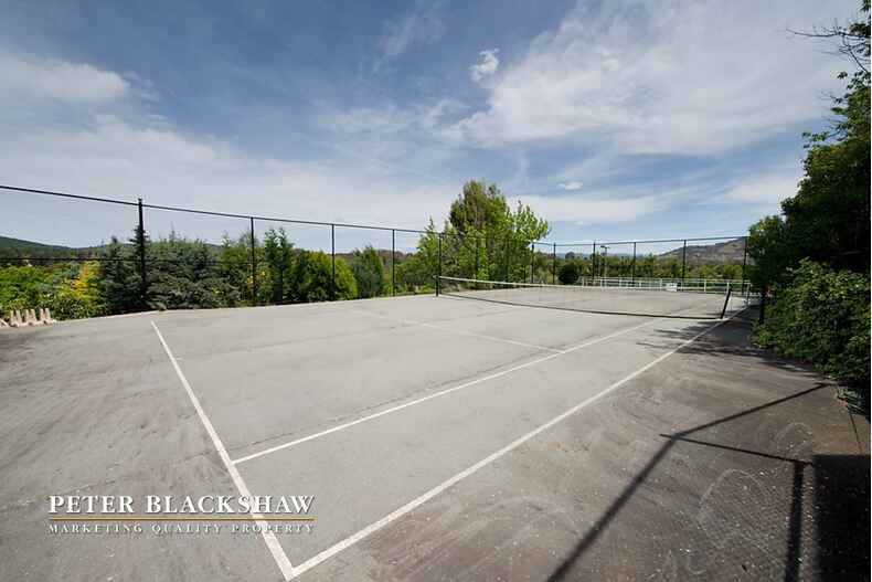 30 Pindari Crescent O'Malley 30 Pindari Crescent O'Malley