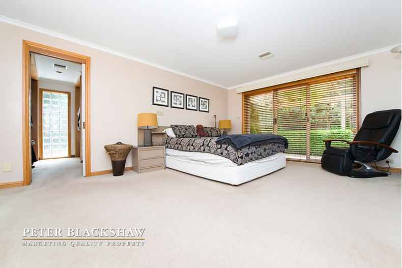 30 Pindari Crescent O'Malley 30 Pindari Crescent O'Malley