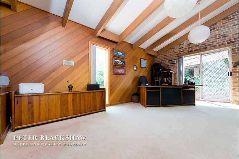 30 Pindari Crescent O'Malley 30 Pindari Crescent O'Malley