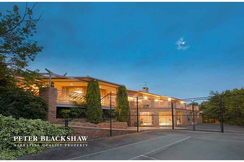 30 Pindari Crescent O'Malley 30 Pindari Crescent O'Malley