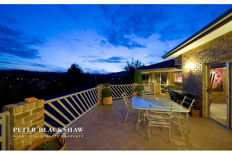 30 Pindari Crescent O'Malley 30 Pindari Crescent O'Malley