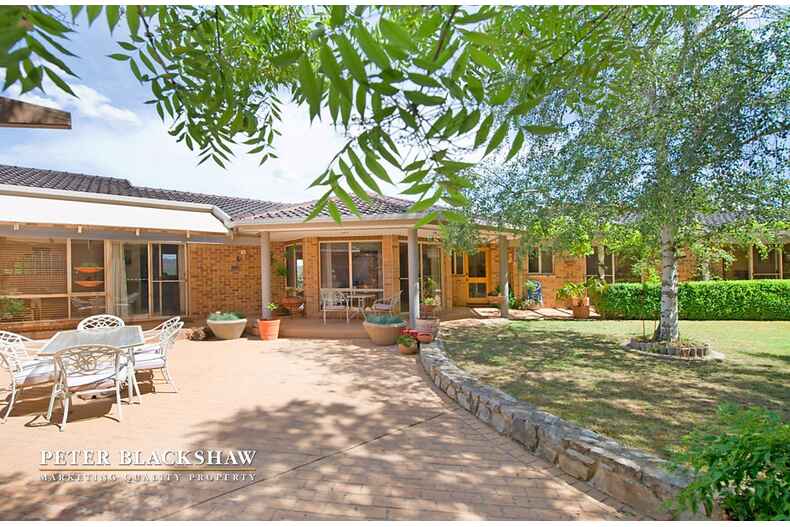 30 Pindari Crescent O'Malley 30 Pindari Crescent O'Malley