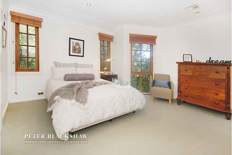 25 Jacka Crescent Campbell 25 Jacka Crescent Campbell