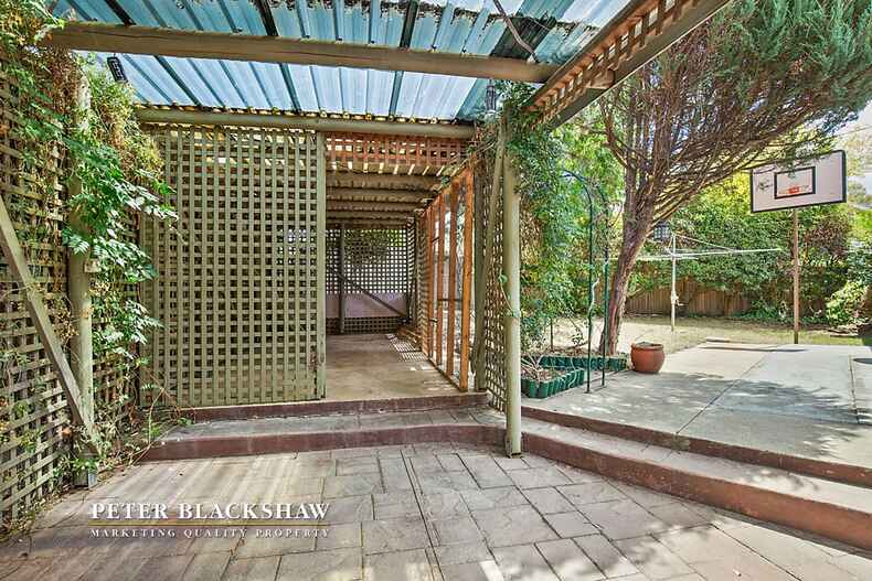 Lot 3/1 Alroy Circuit Hawker