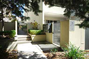 12/21 Brisbane Avenue Barton